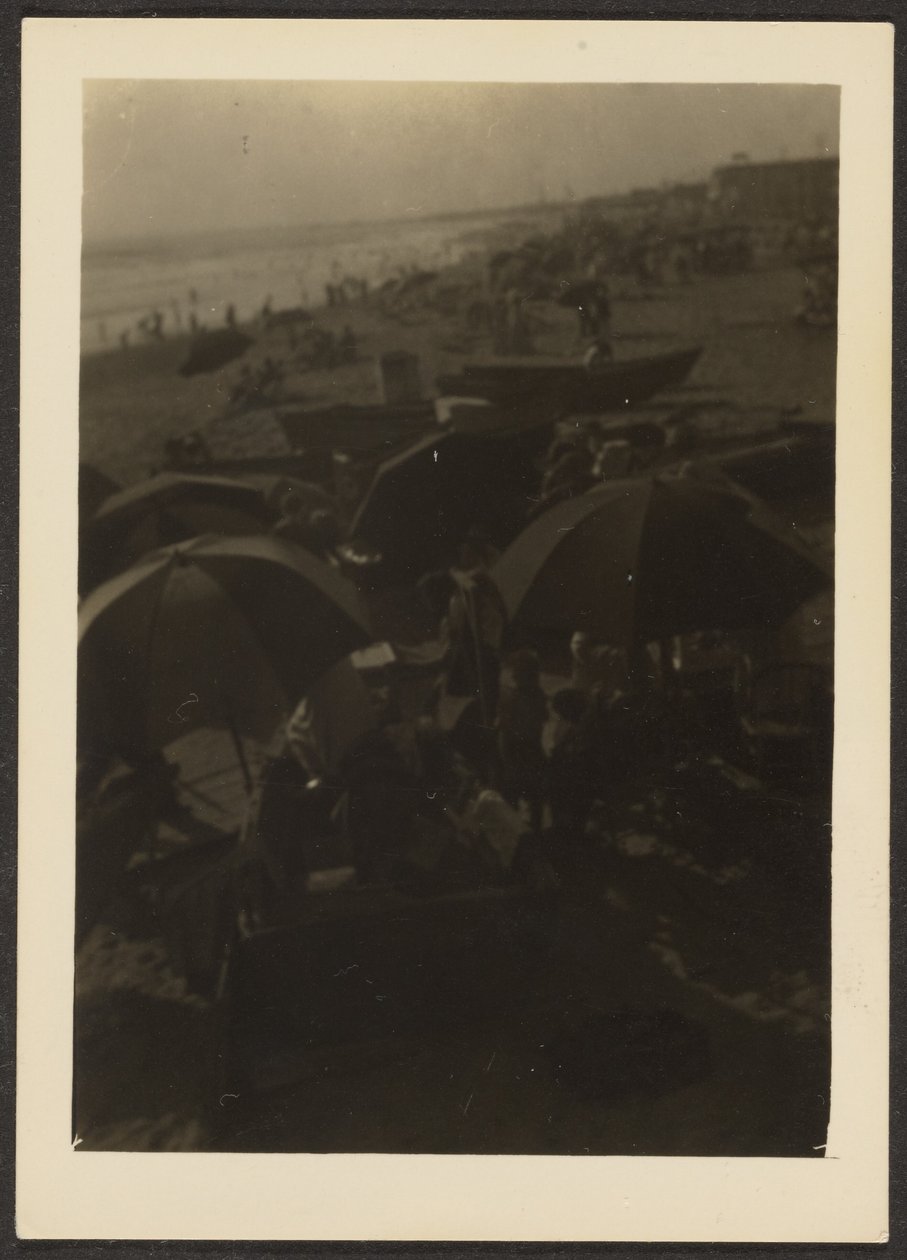 [Strandscène]. door Louis Fleckenstein