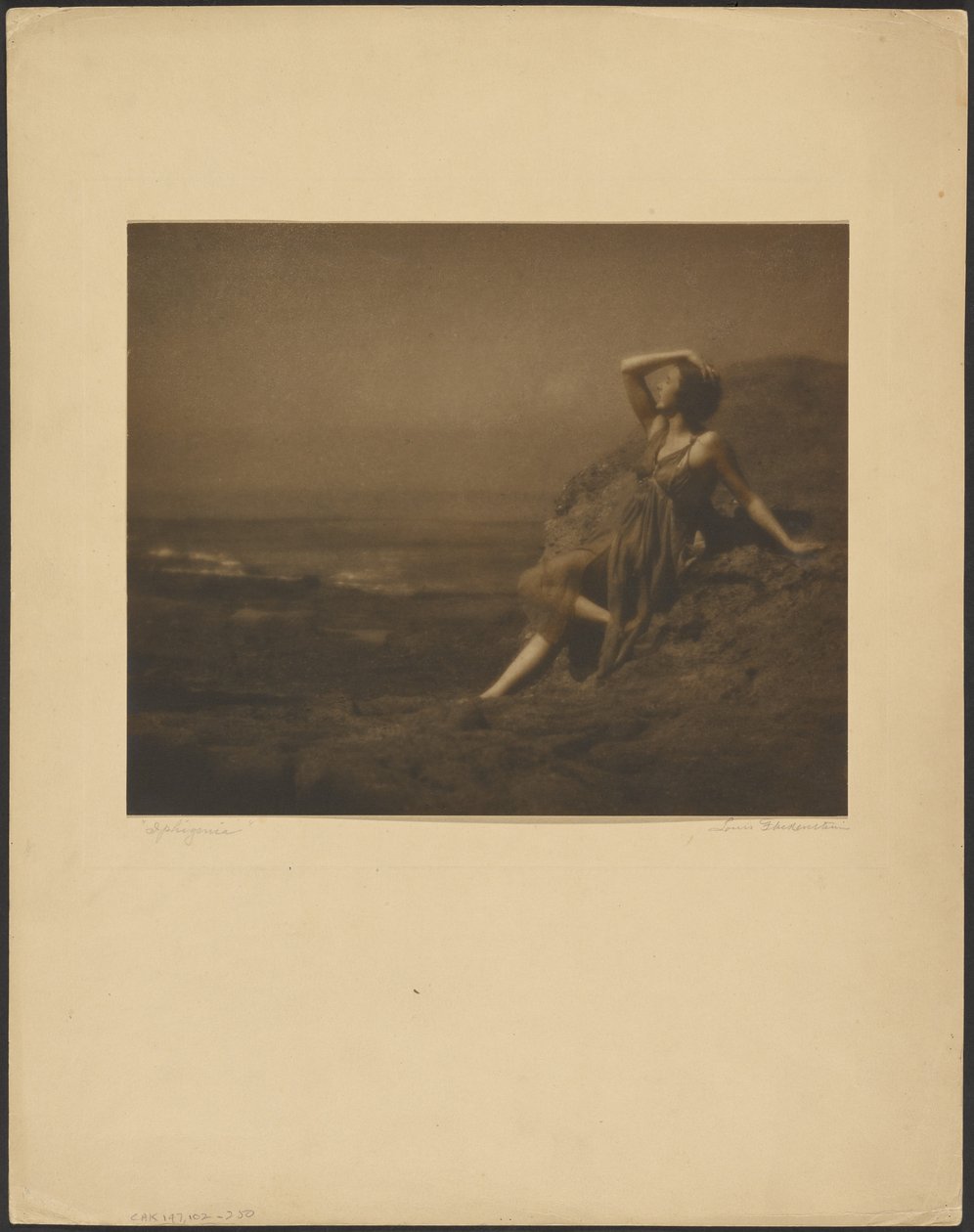 Iphigenia door Louis Fleckenstein