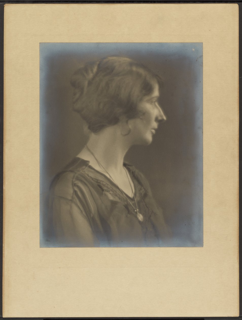Margaret Few - Sculptress door Louis Fleckenstein