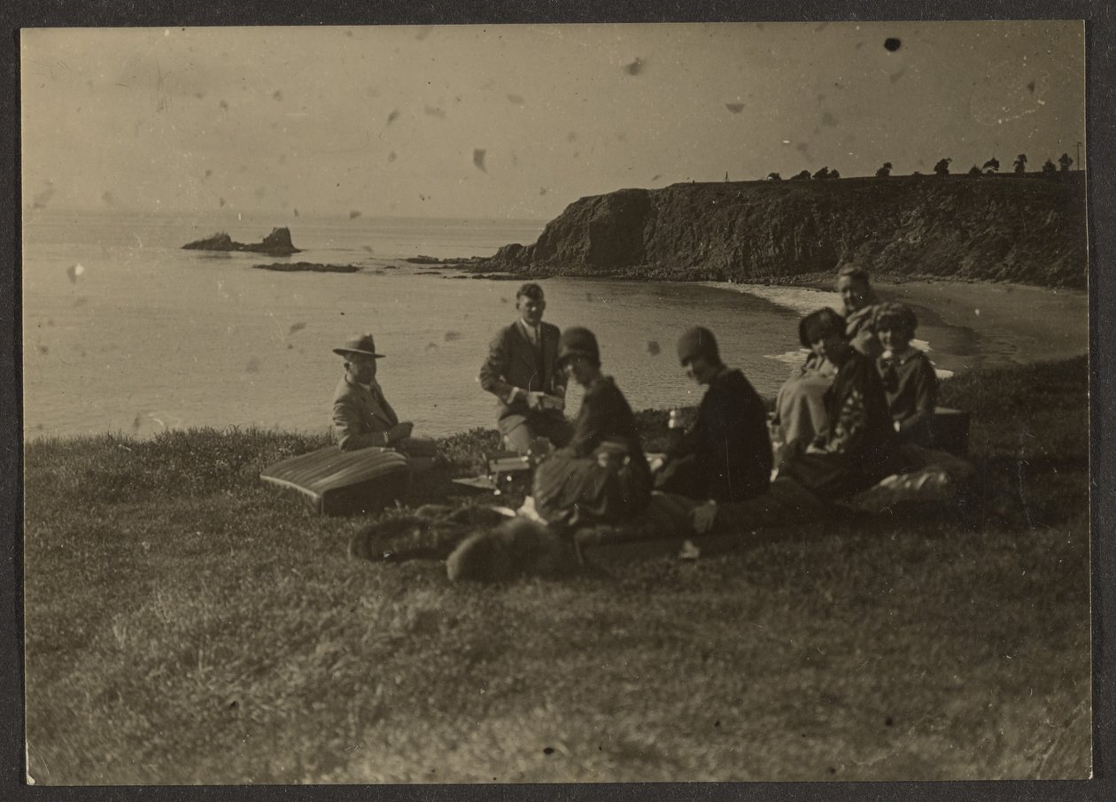 [Picknick bij Oceaan]. door Louis Fleckenstein
