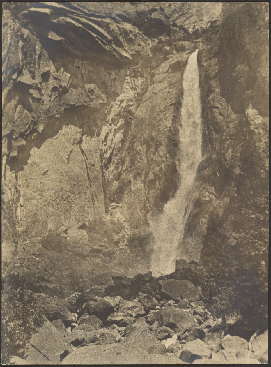 [Waterval in rotsachtig ravijn]. door Louis Fleckenstein
