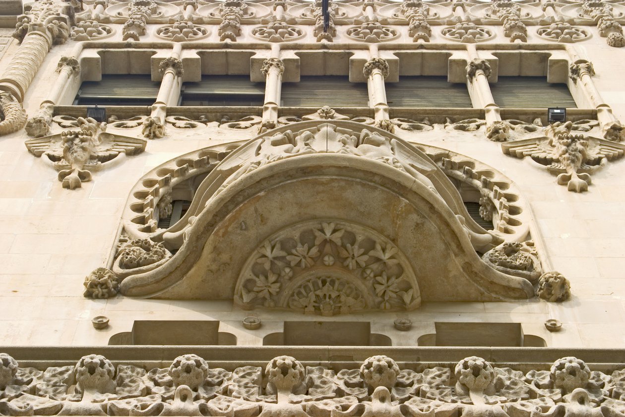 Balkon door Luis Domenech i Montaner