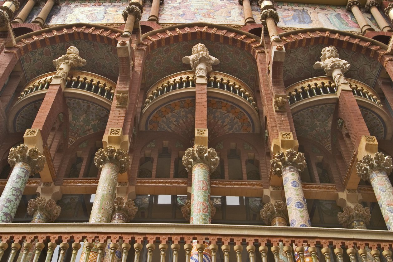 Loggia, 1908 door Luis Domenech i Montaner