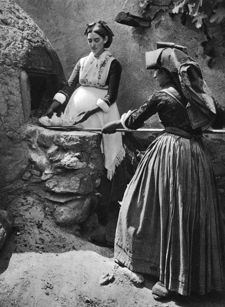 Vrouwen bij de oven, Sardinië, Italië door Martin Hurlimann