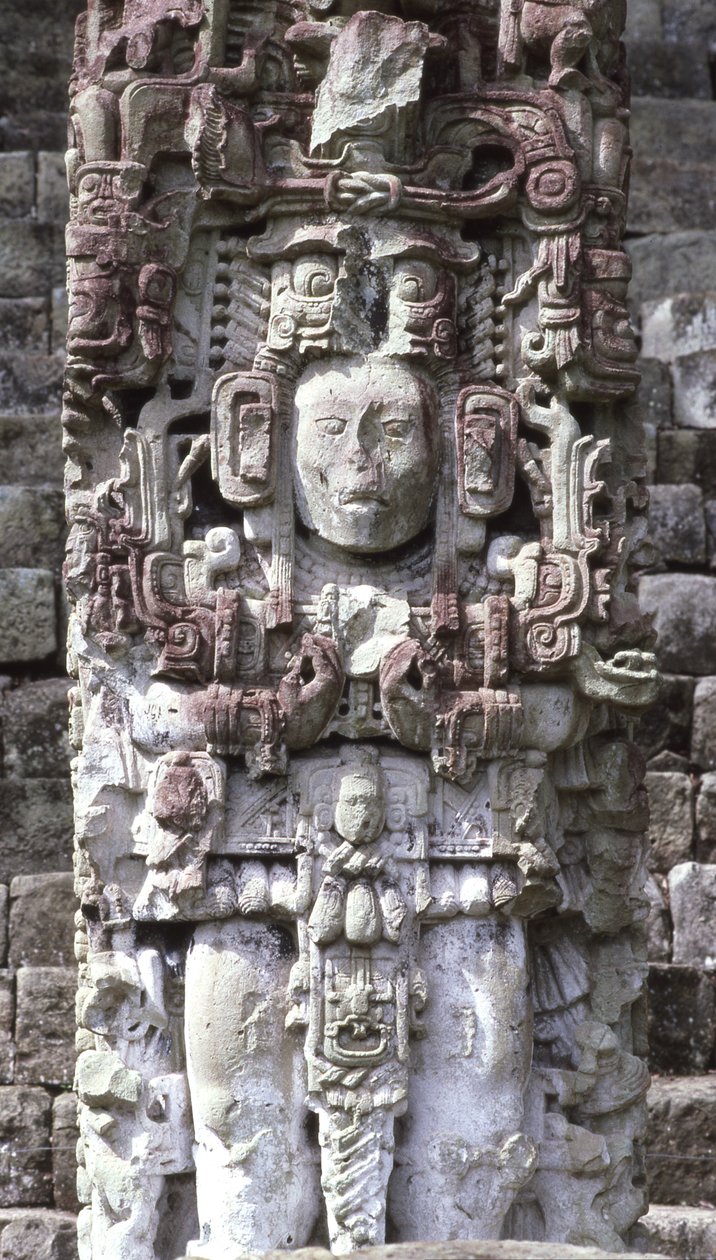Copan Stela N, Late Klassieke Periode, 764 AD door Mayan