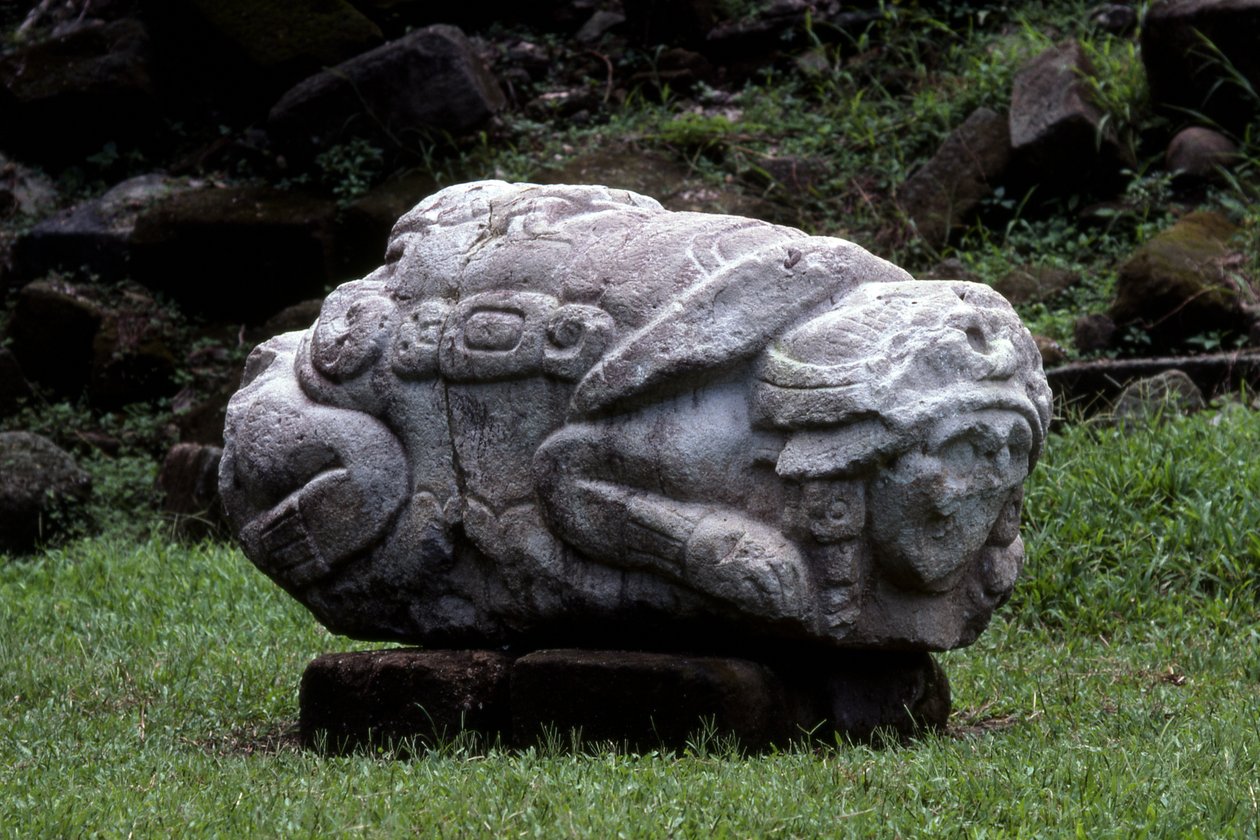 Zoomorfische steen, Late Klassieke periode (600-900 AD) door Mayan