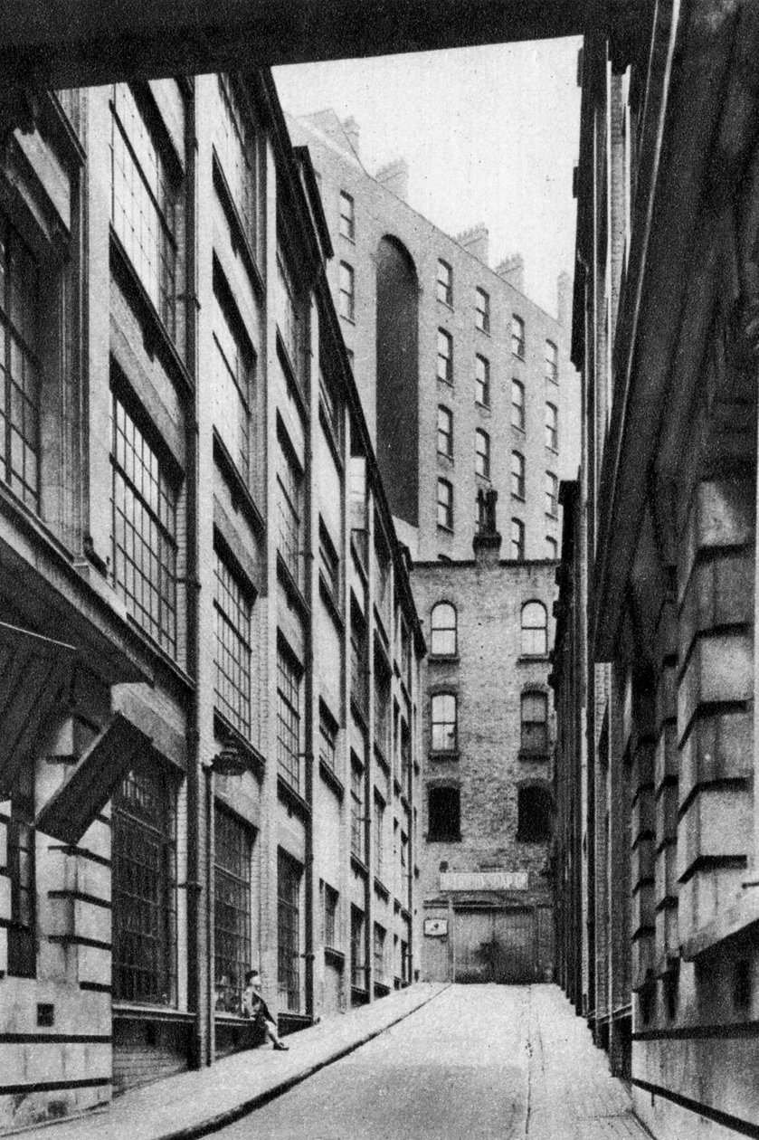 Newcastle Street, Londen, 1926-1927 door McLeish