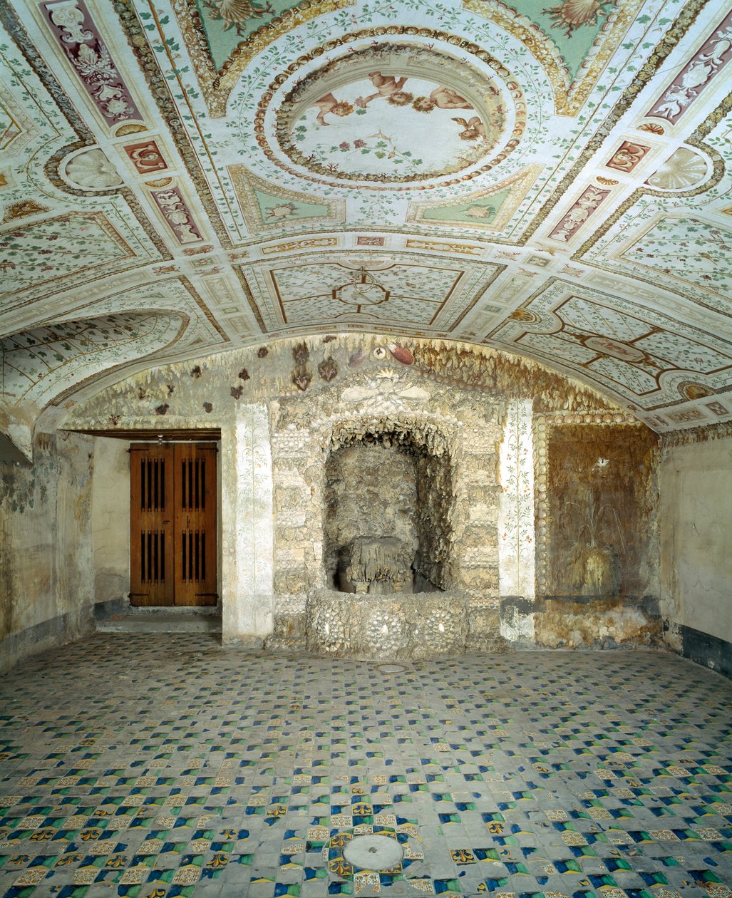 Interieur van de kelder, Villa Medicea di Careggi door Michelozzo di Bartolommeo