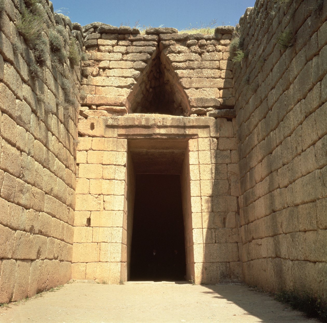 De Schatkamer van Atreus, c.1300 v.Chr. door Mycenaean