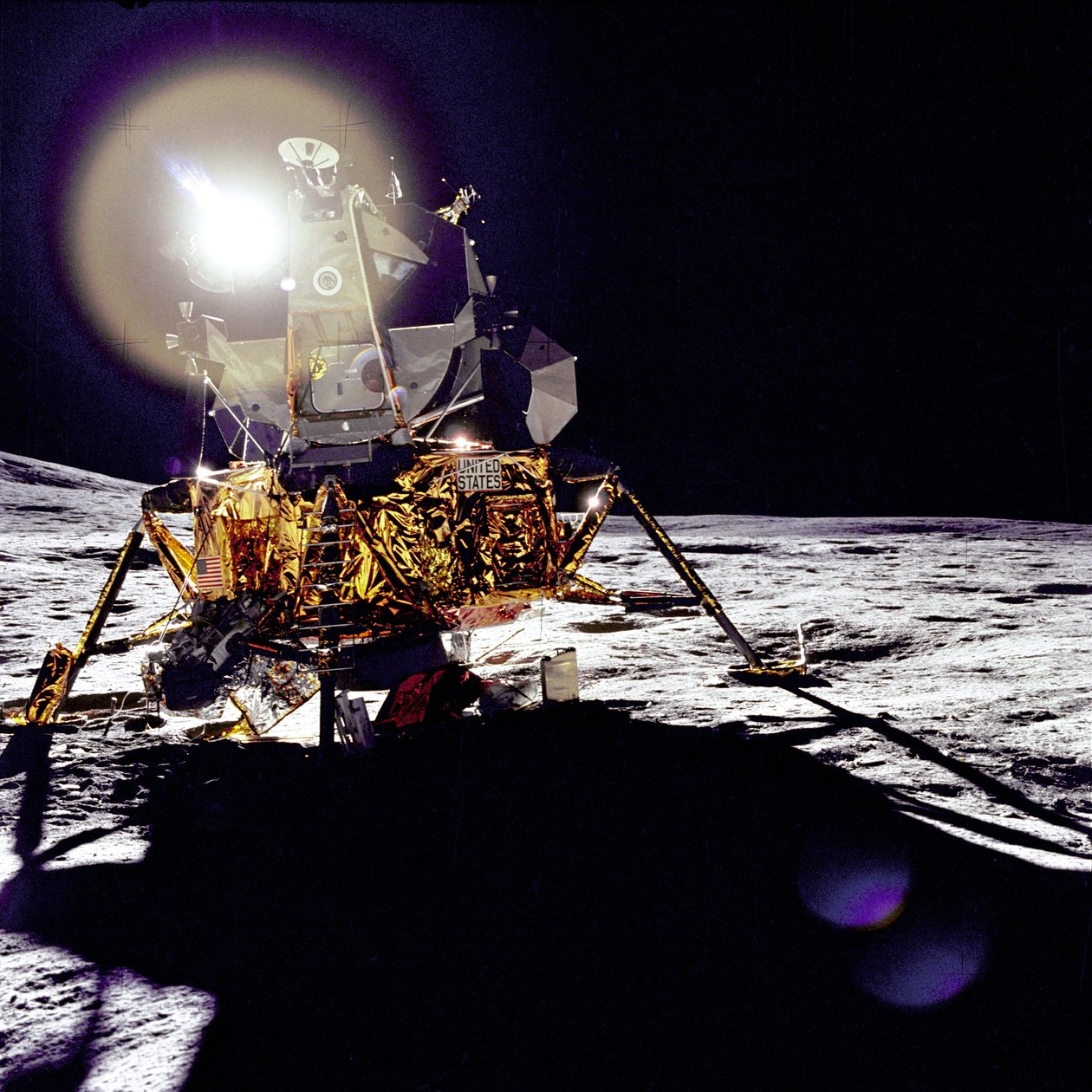 Apollo 14 - NASA door NASA Images