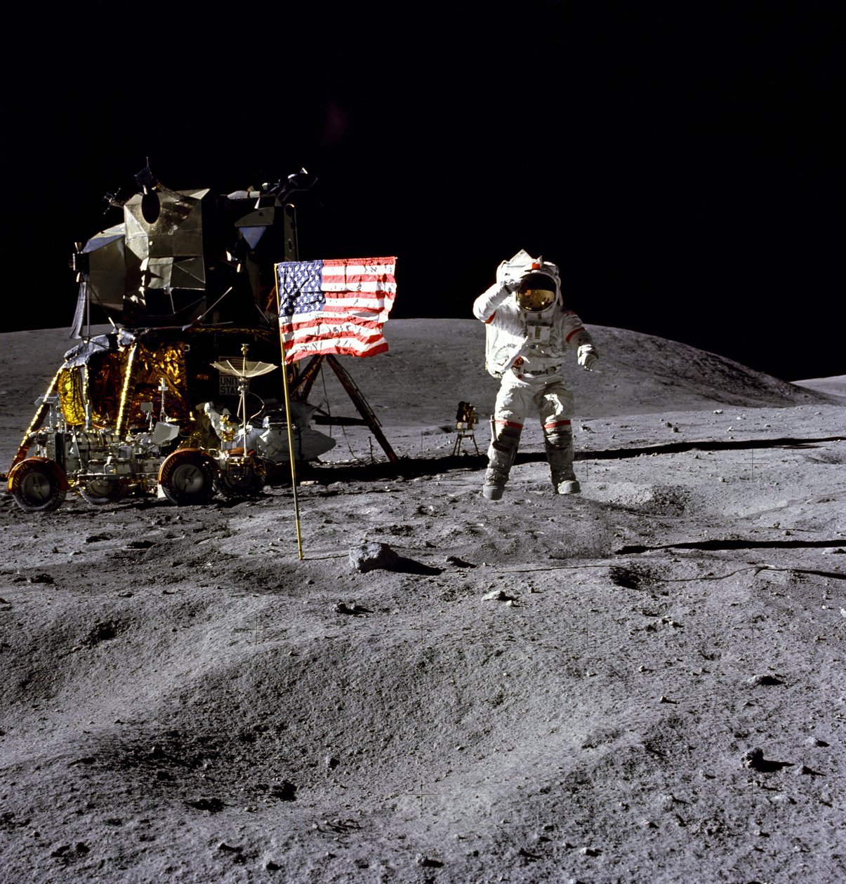Apollo 16 - NASA, 1972 door NASA Images