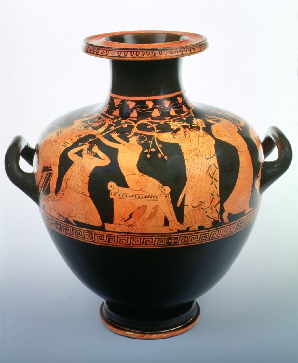 Attische roodfigurige hydria, 460-450 v.Chr. door Nausicaa Painter
