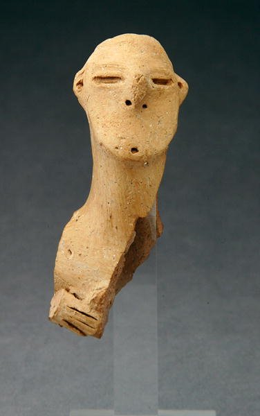 Hoofd van een idool, 400-300 v.Chr. door Neolithic Neolithic