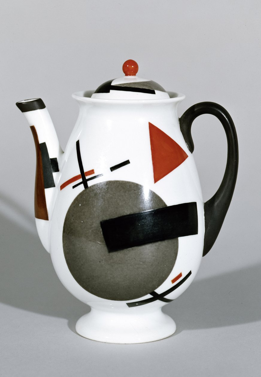 Koffiepot, c.1924 (porselein) door Nikolaj Mihailovic Suetin
