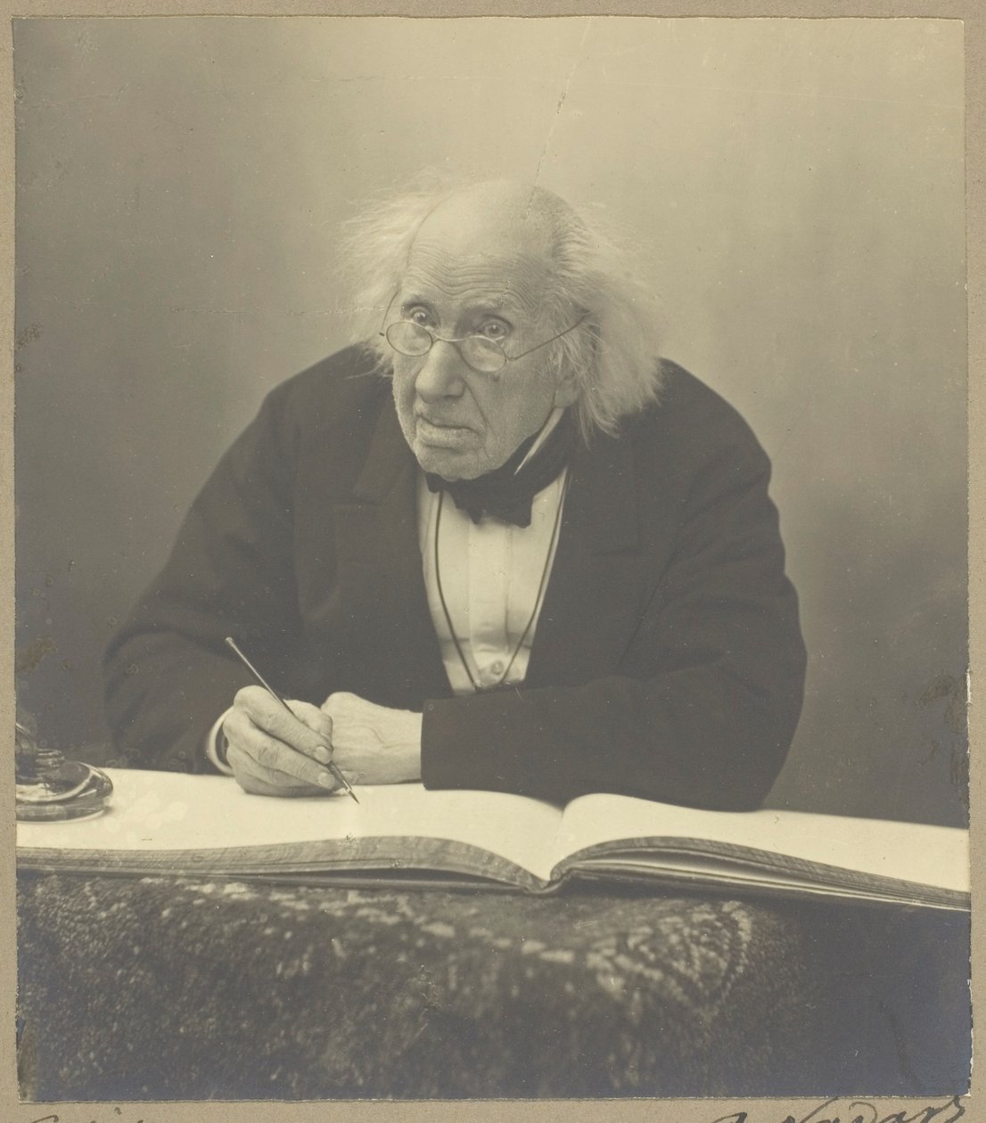 Marie-Eugène Chevreul door Paul Nadar
