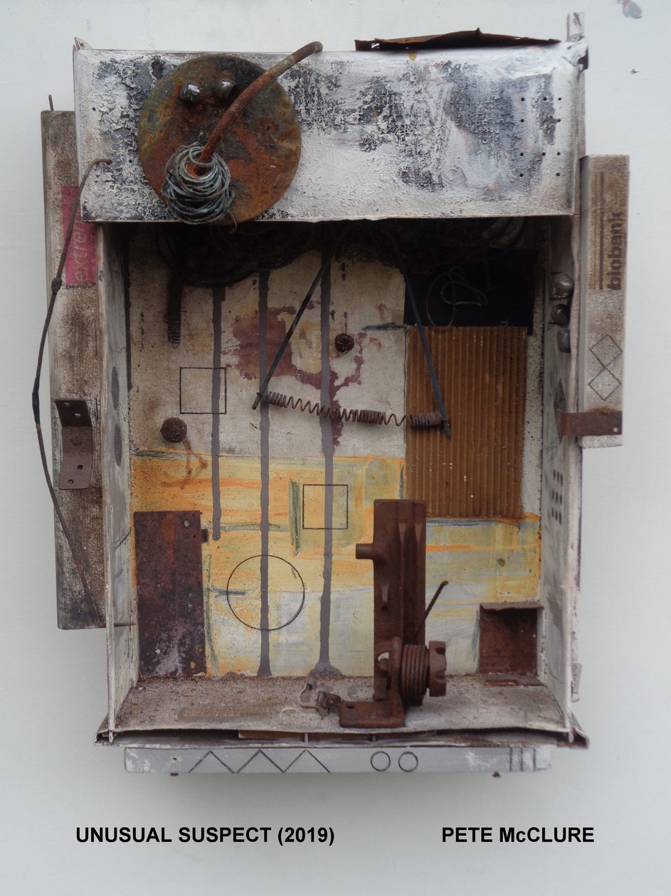 Ongewone Verdachte, 2019 door Peter McClure