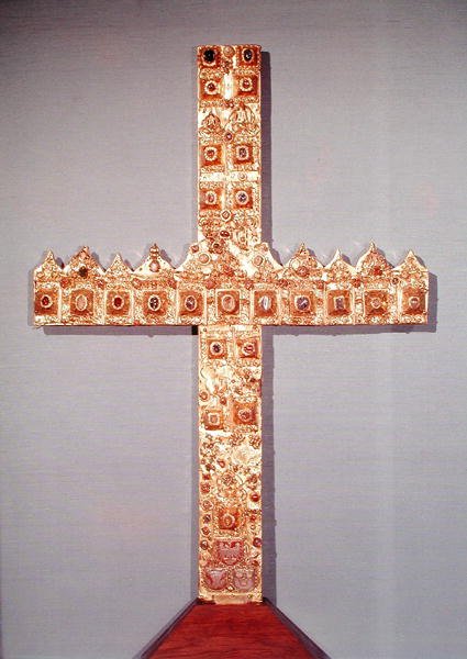 Kruis gemaakt van twee kronen, 1472-88 (goud, hout, parels en edelstenen) door Polish School