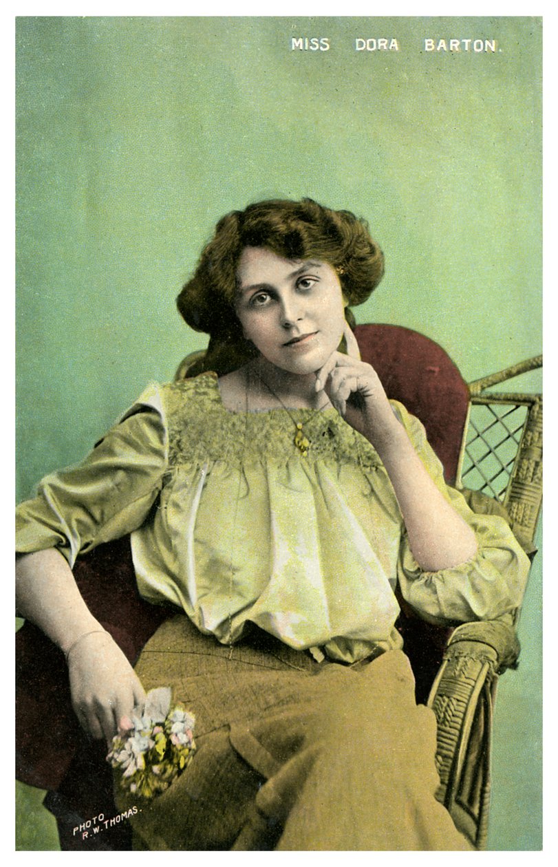 Dora Barton, Britse actrice, ca. 1905-1919 door RW Thomas