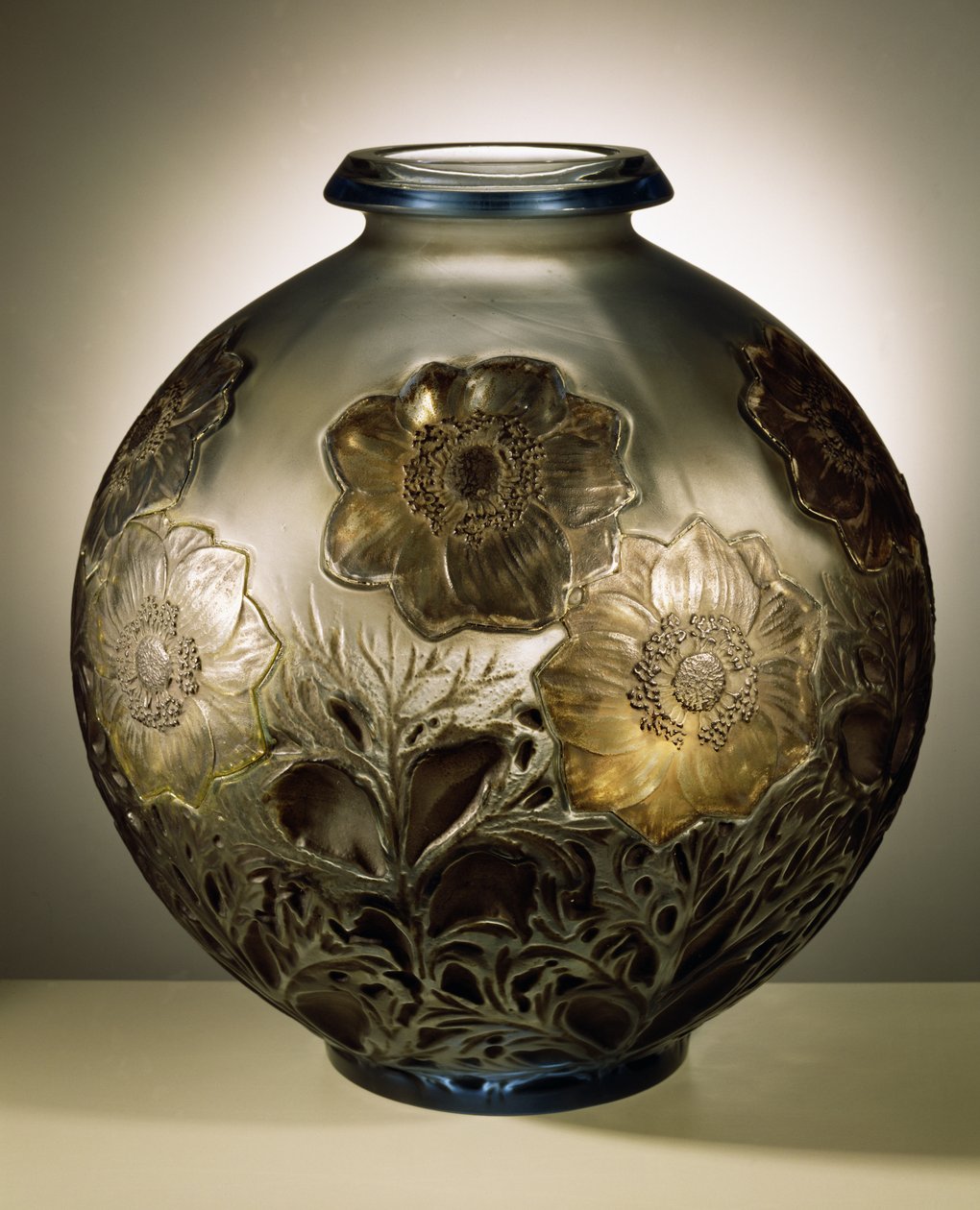 Anemonen Vaas, 1913 door Rene Jules Lalique