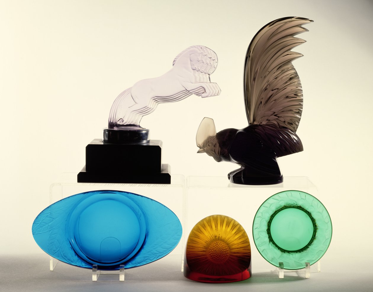 Auto Mascottes, Asbakken en een Presse-papier (glas) door Rene Jules Lalique