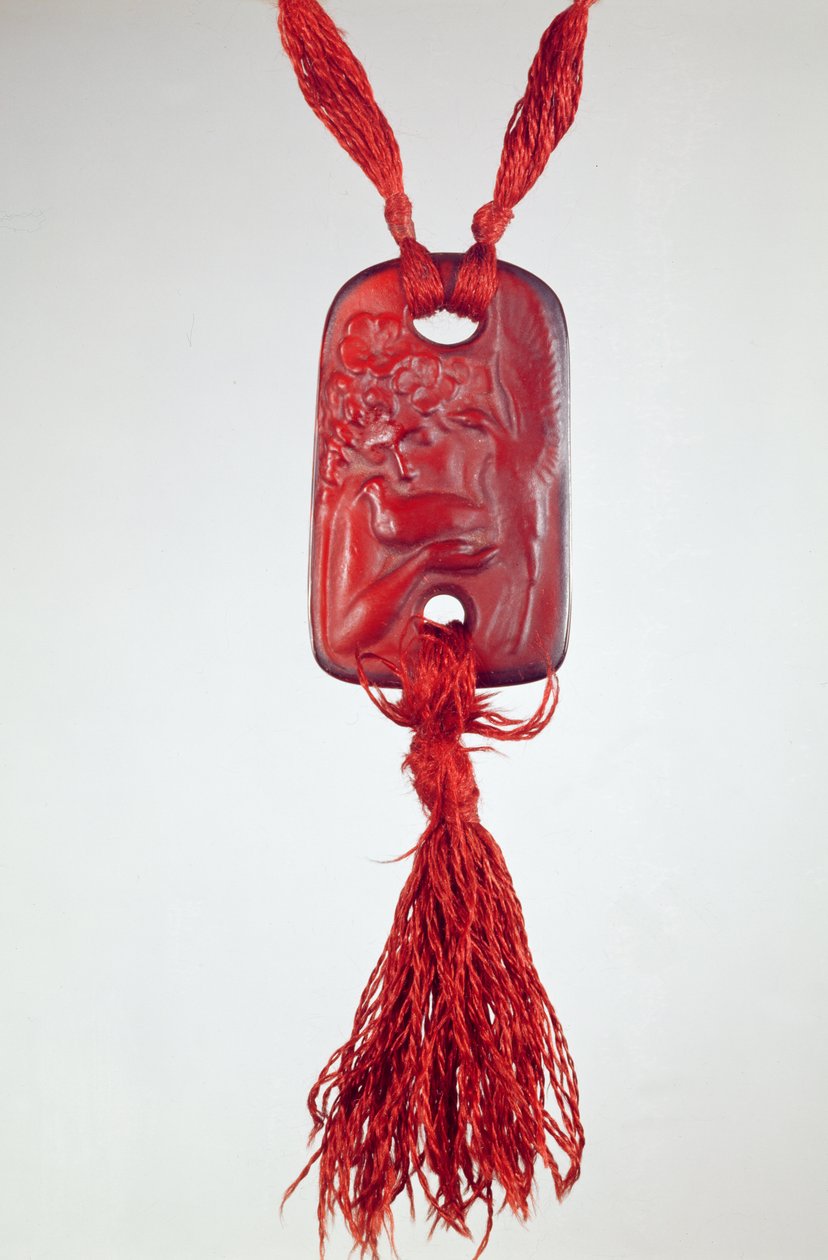Hanger met satijnen afwerking en licht gepolijste reliëf door Lalique, ca. 1902 door Rene Jules Lalique