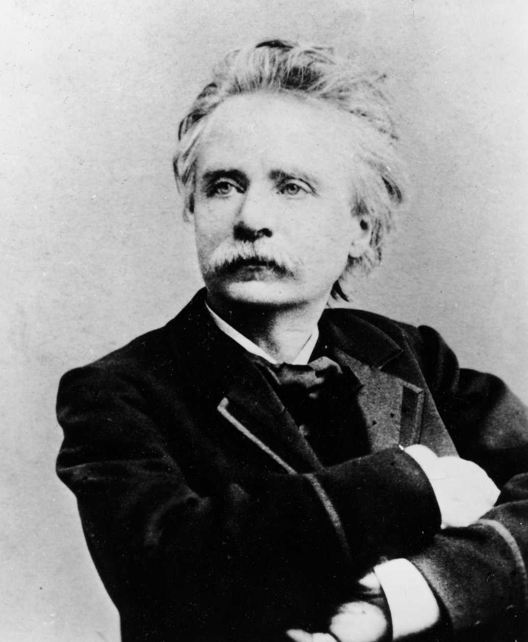 Portret van Edvard Hagerup Grieg, c.1870 door Reutlinger Studio