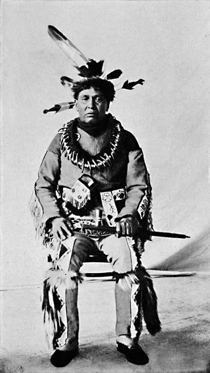 Een Algonquin in vol ornaat, 1912 door Robert Wilson Shufeldt