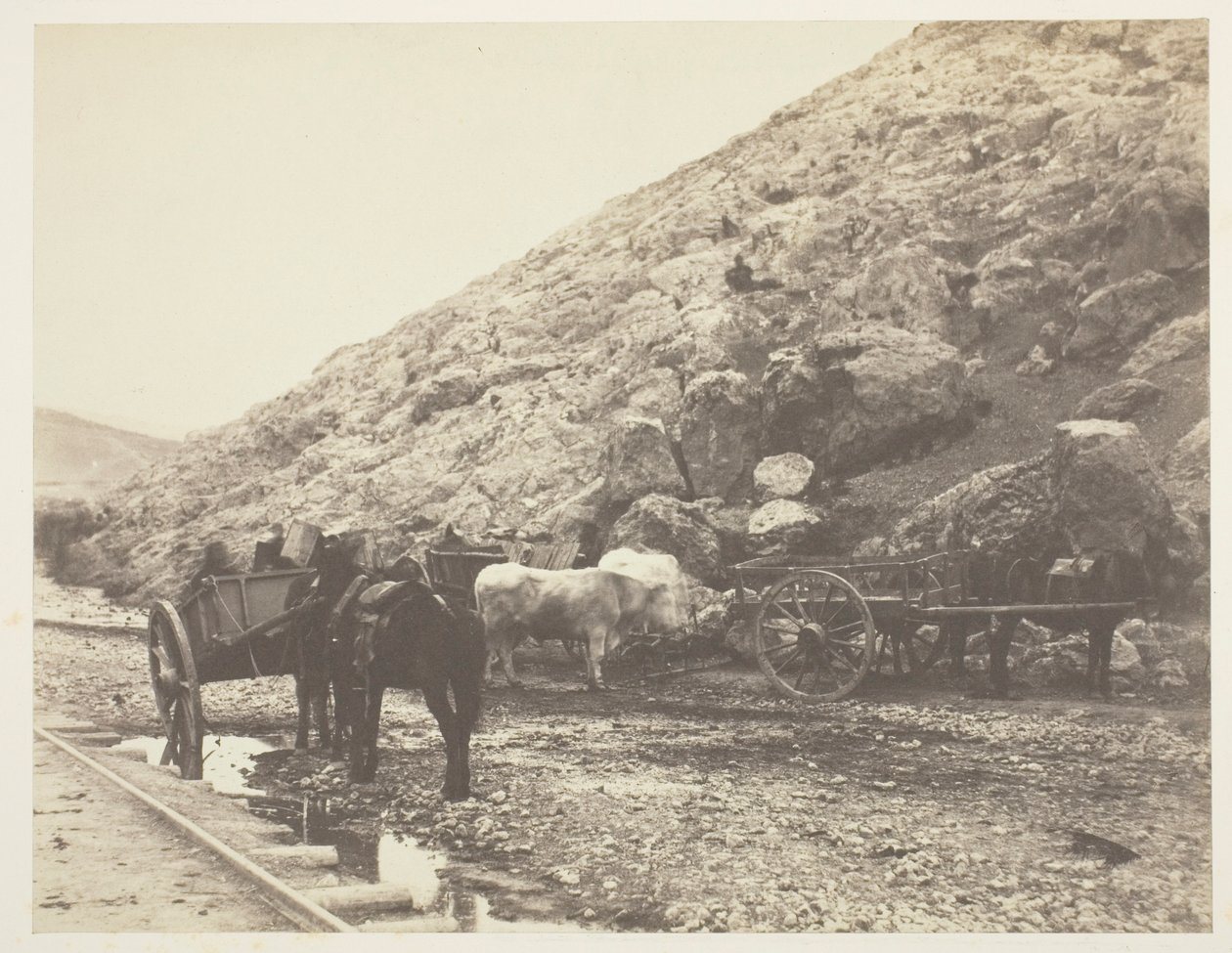 Vee en karren, vertrek uit Balaklava door Roger Fenton