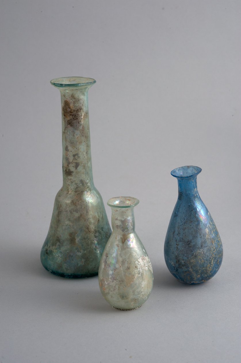 Containers voor olie (glas) door Roman