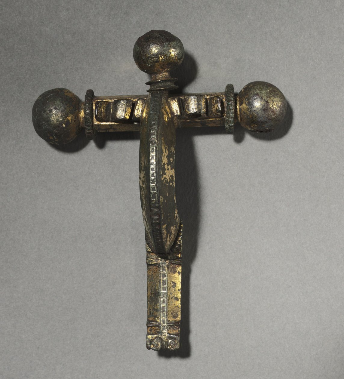 Kruisboogfibula, c.350-400 door Roman