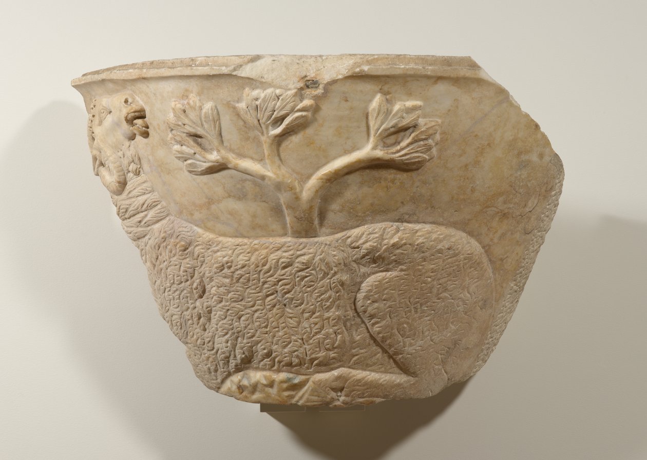 Sarcophagus Fragment door Roman