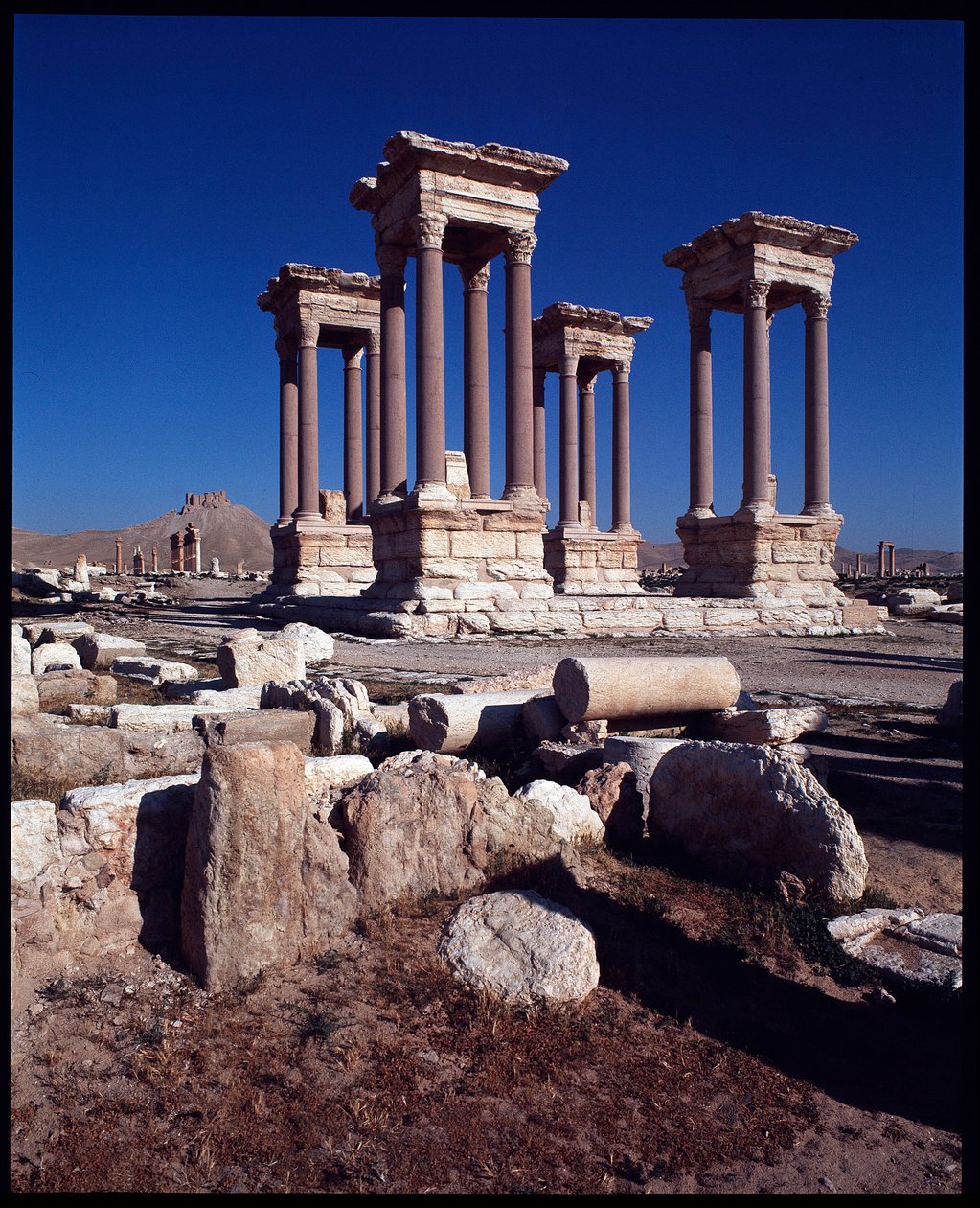 Uitzicht op de Tetrapylon door Roman