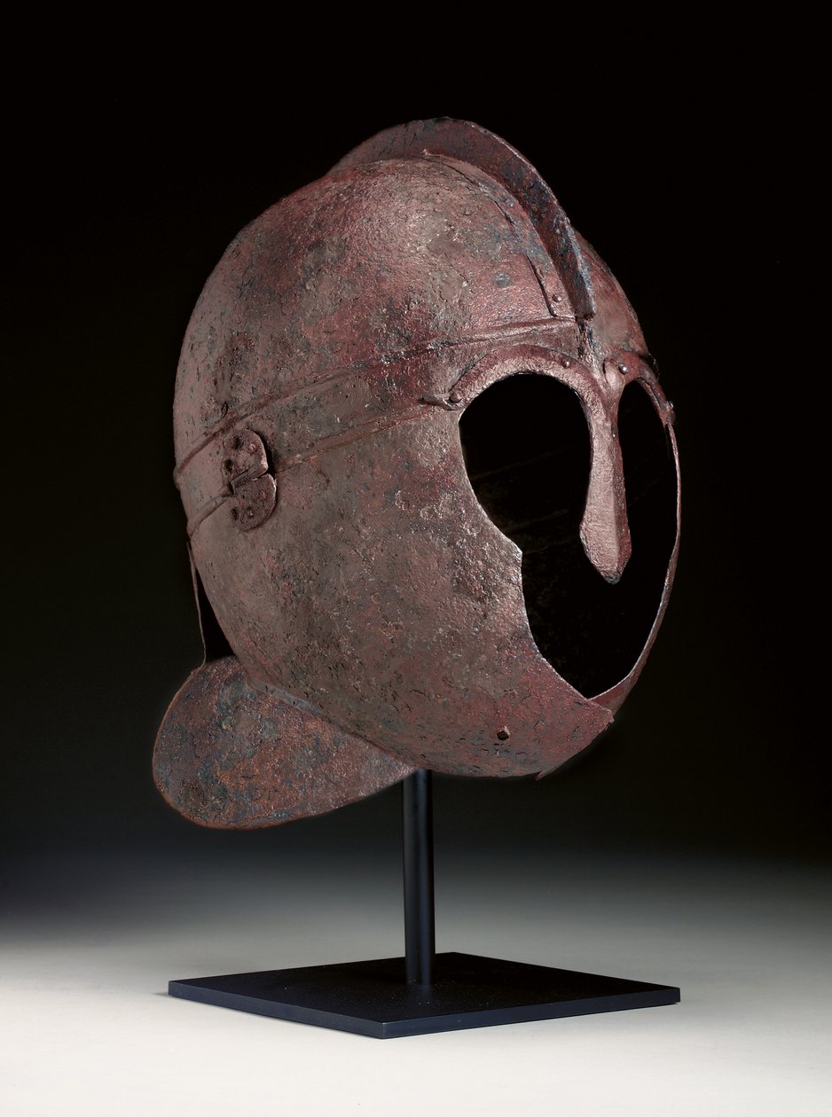 Helm, ca. 4e - begin 5e eeuw door Roman Roman