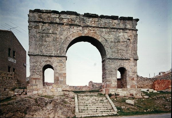 De Triomfboog door Roman Roman