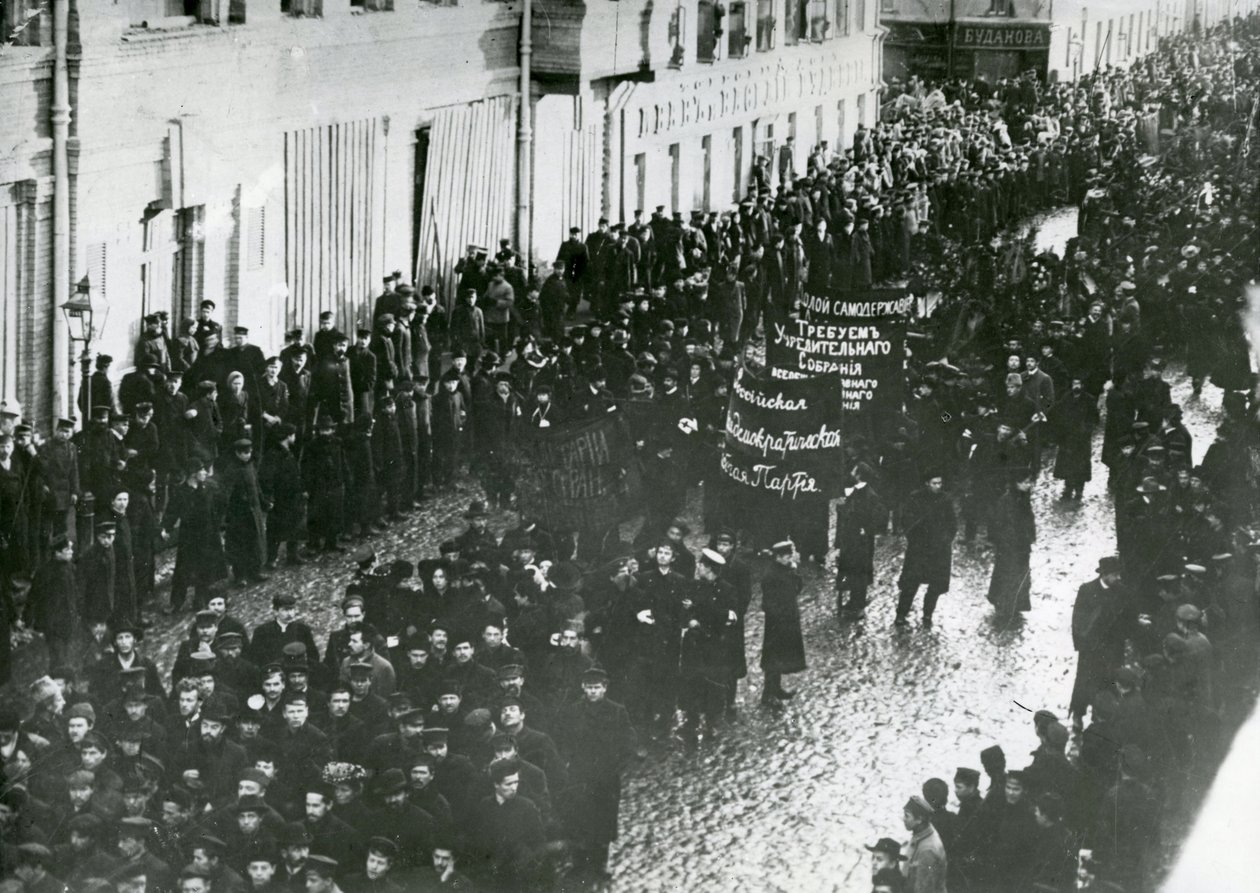 Demonstraties in St. Petersburg, 1905 door Russian Photographer