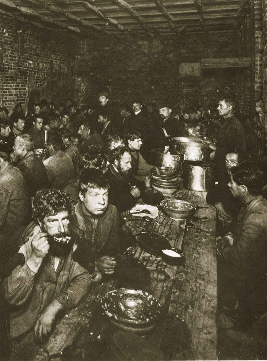 Russische handarbeiders, eind 19e eeuw (sepia foto) door Russian Photographer