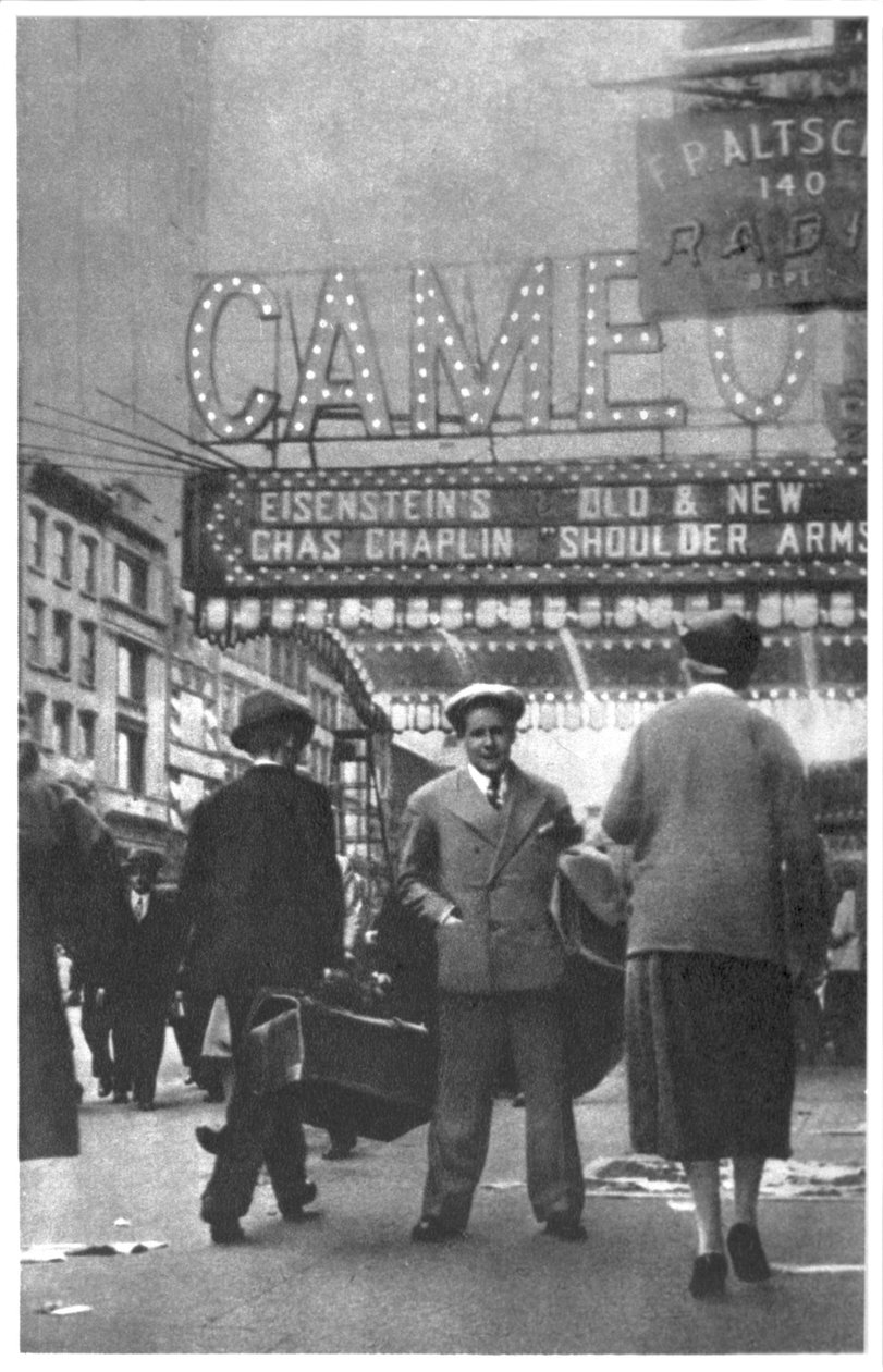 Sergei Eisenstein (1898-1948) in New York, 1930, uit Serge Eisenstein, Reflexions dun Cineaste, gepubliceerd in Moskou, 1958 door Russian Photographer