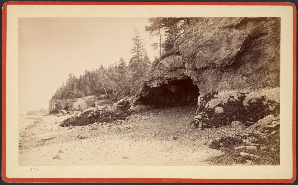 [Grot, mogelijk in Mt. Desert, Maine]. door S.R. Stoddard