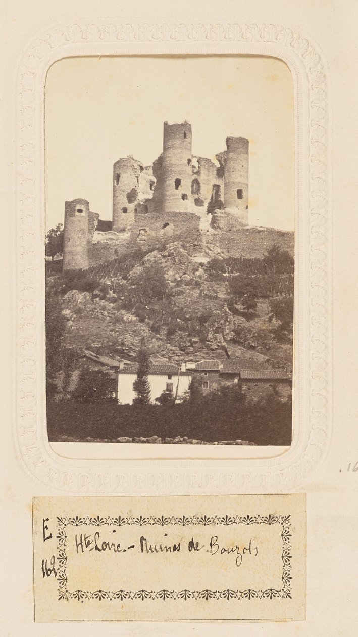 Haute-Loire - Ruïnes van Bouzols door Sabatier