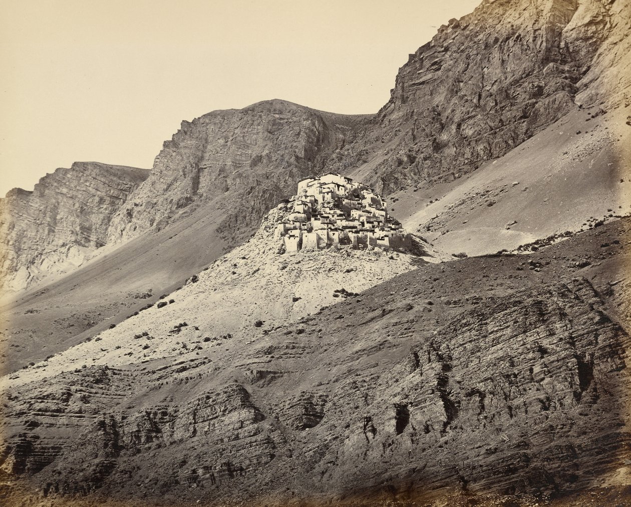 Het klooster in Ki, Spiti door Samuel Bourne