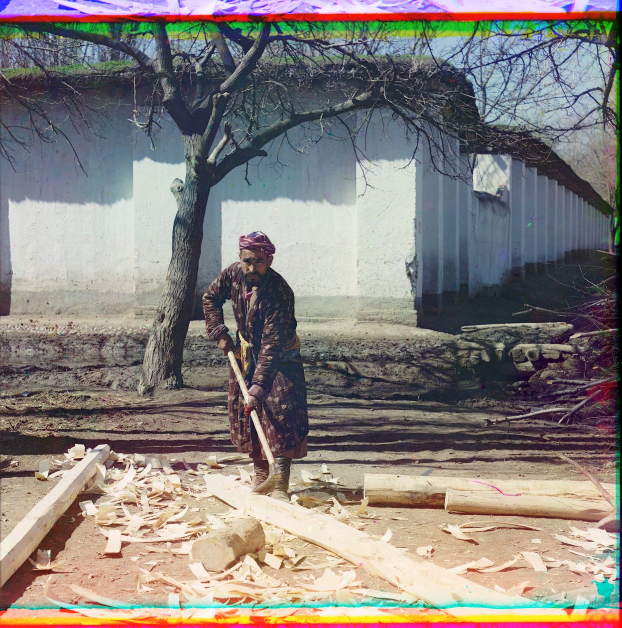Timmerman in Samarkand, 1905-1915 door Sergey Prokudin Gorsky