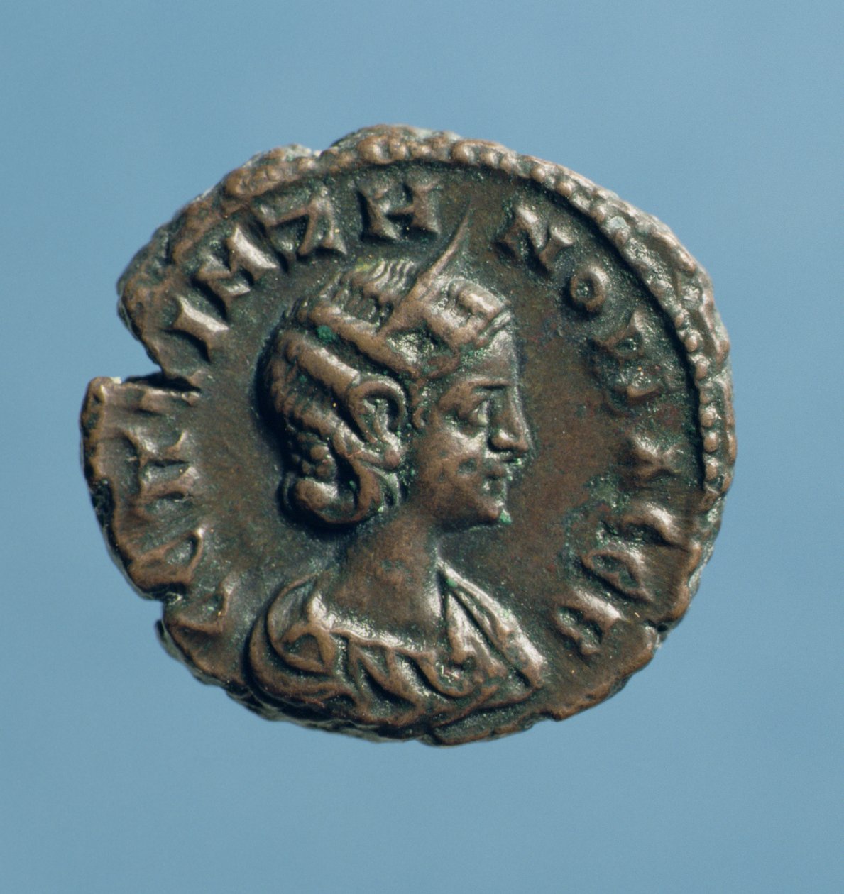 Tetradrachme (voorzijde) van Zenobia, koningin van Palmyra, geslagen in Alexandrië c.274 (billon) door Syrian School