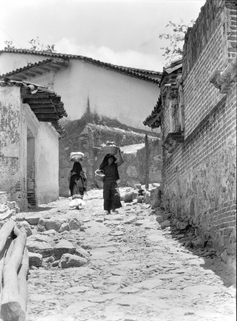 Vrouwen in Tehuantepec, Mexico, 1929 door Tina Modotti