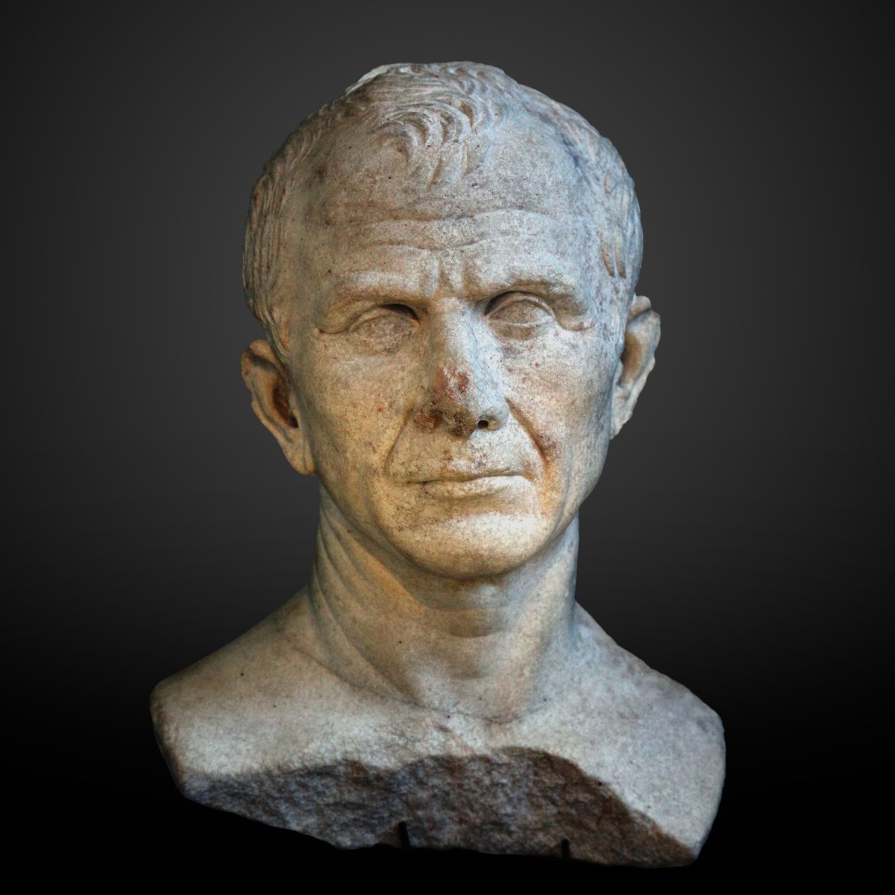 Vermeend borstbeeld van Caesar gefotografeerd in Genève tijdens de tijdelijke tentoonstelling Caesar et le Rhône door Unbekannt Unbekannt