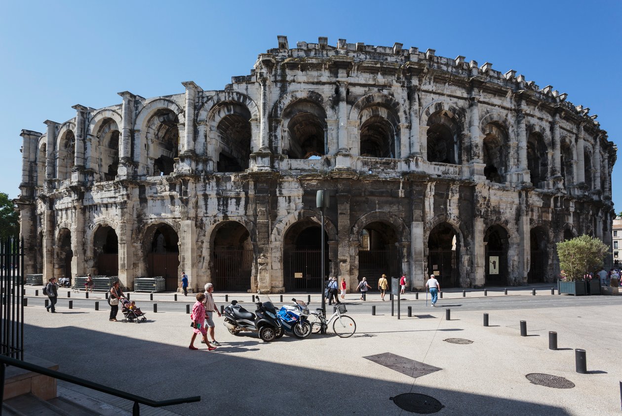 Nimes, Frankrijk. Romeins amfitheater. door Unbekannt Unbekannt