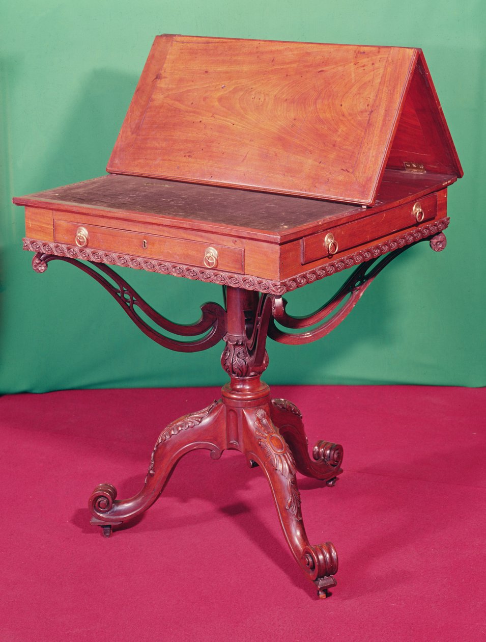 Leestafel, gesneden mahonie, 1770 door Unbekannt Unbekannt