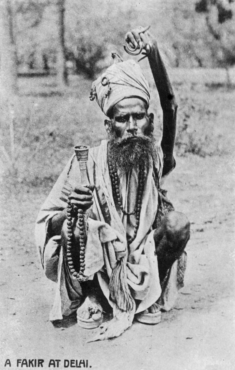 Een fakir in Delhi, 20e eeuw door Unbekannt