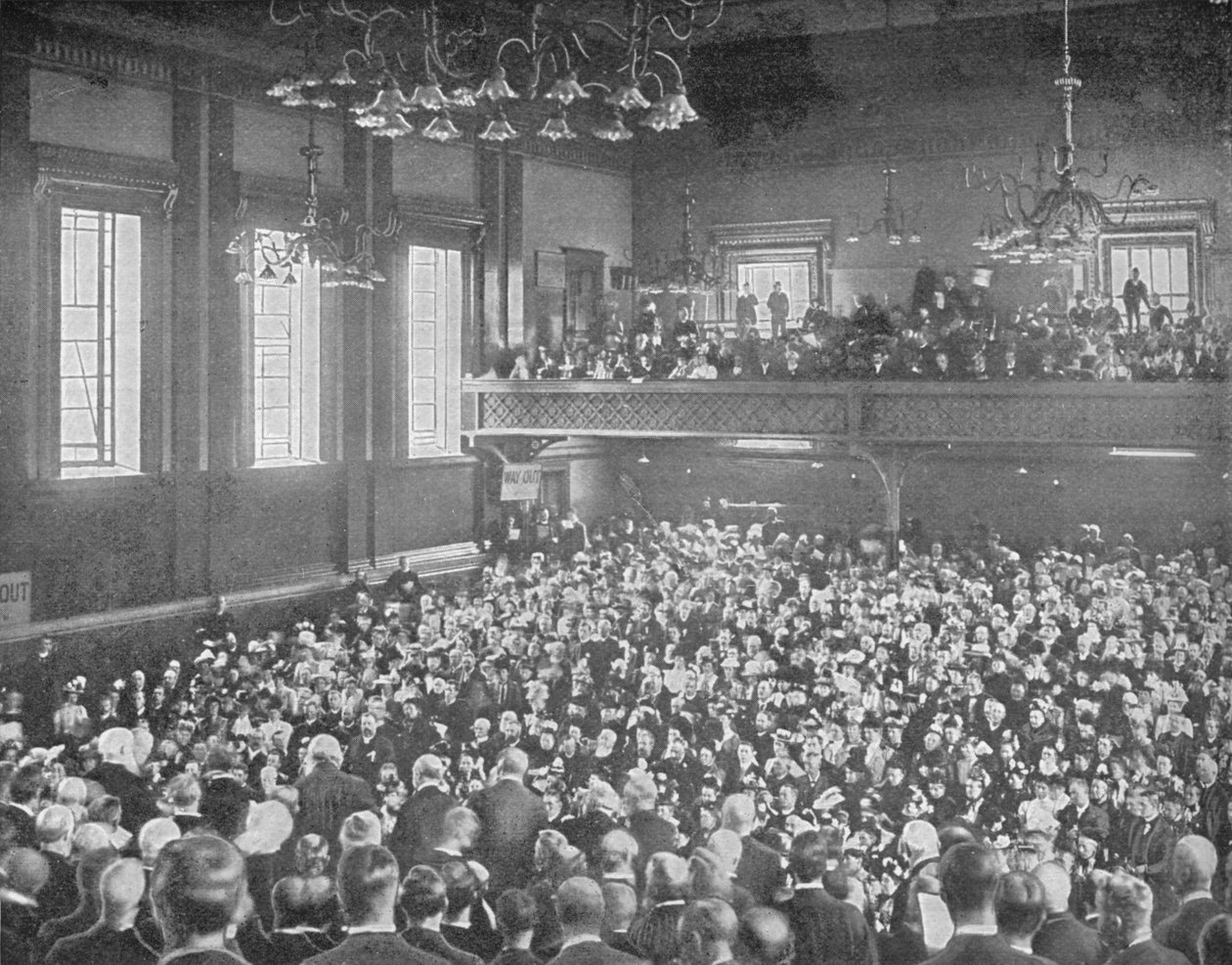 Een mei-bijeenkomst, Exeter Hall, Londen, ca. 1903 door Unbekannt