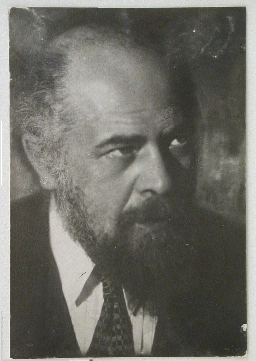 Alexander Aleksandrovich Vesnin 1883-1959 door Unbekannt
