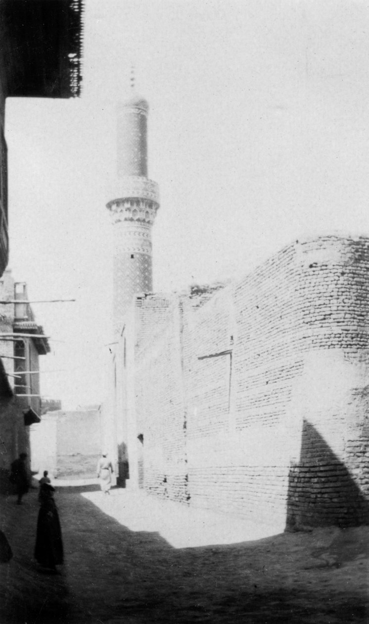 Achterstraat en oude moskee, Bagdad, Irak, 1917-1919 door Unbekannt
